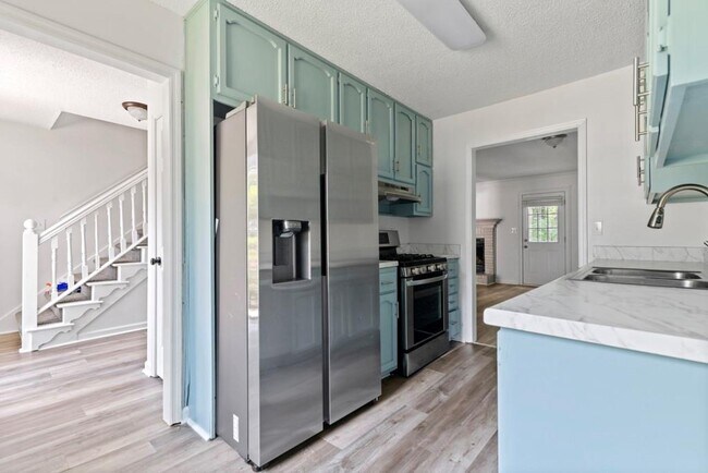 Photo - 7169 Williamsburg Dr