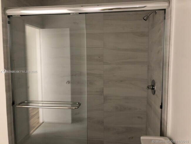 Photo - 253 NE 12th Ave