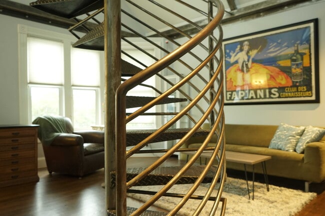 Photo - 1139 De Haro St