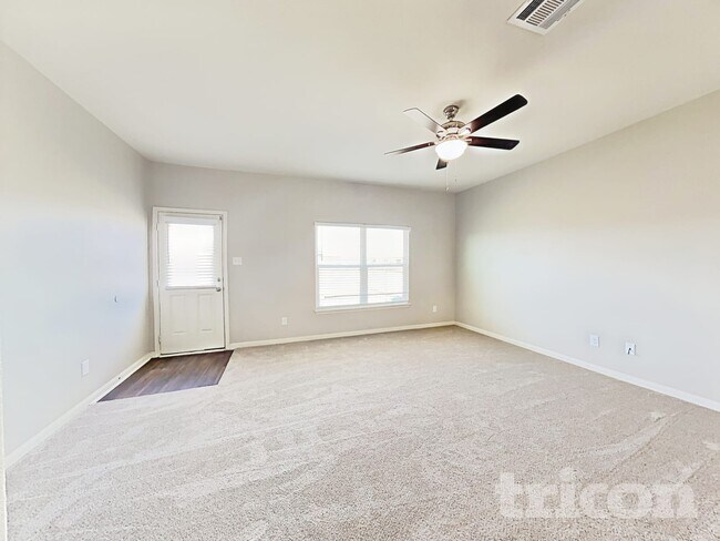 Photo - 524 Yearwood Ln
