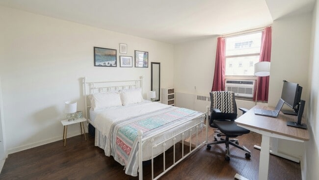 Building Photo - 3950 N Lake Shore Dr Unit 2103A