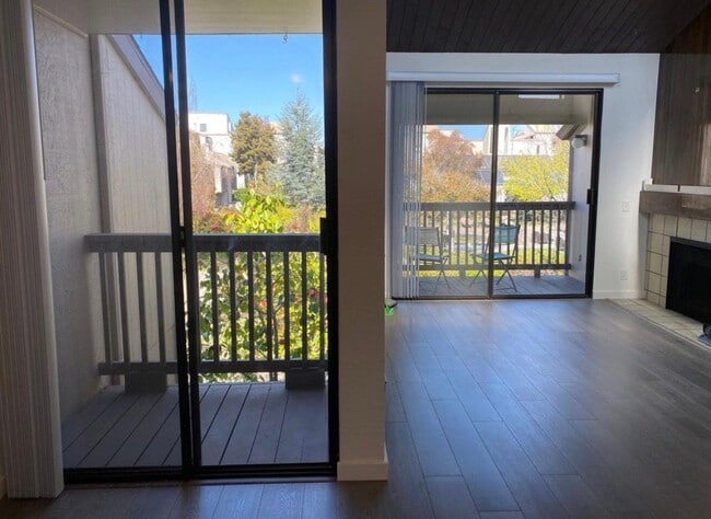 Photo - 2101 Shore Line Dr Unit 203