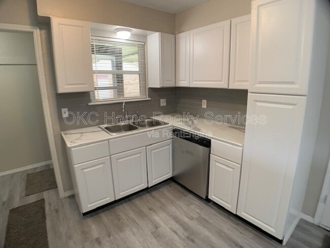 Photo - 6812 S Land Ave