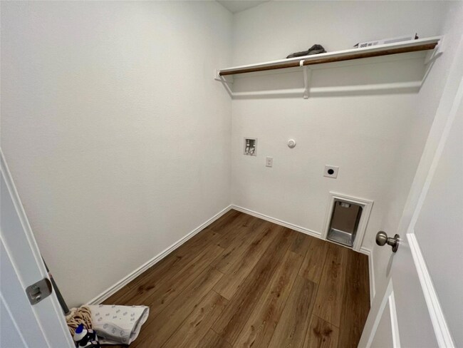 Photo - 420 Halfmoon Dr