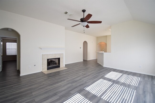 Photo - 22011 Gold Leaf Trail