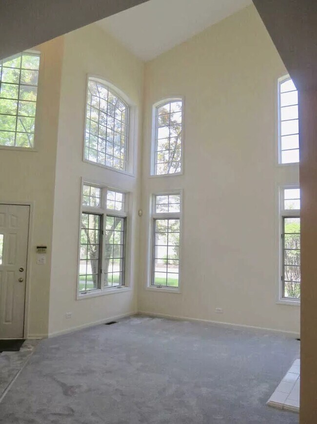 Living Room - 1410 49th Ct S