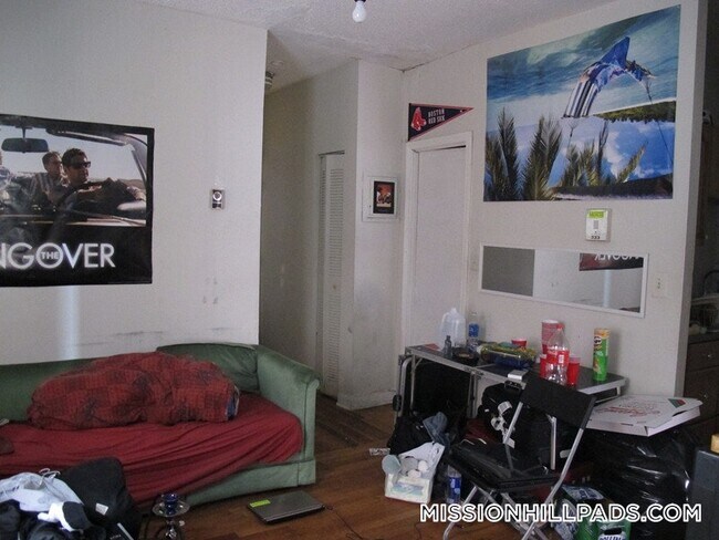 Photo - 890 Huntington Ave Unidad 6