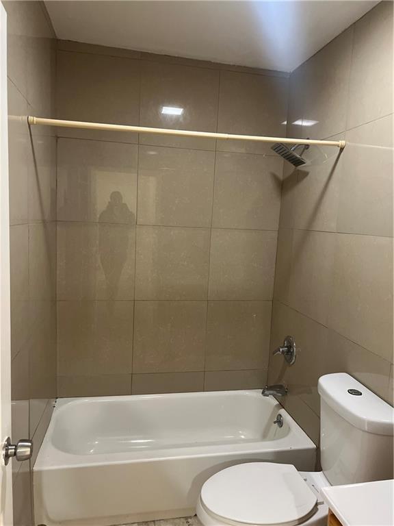 Photo - 773 Drew St Unidad 2