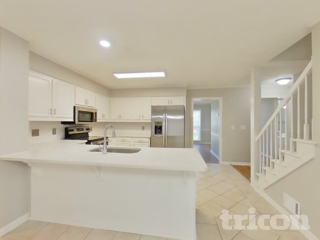 Photo - 100 Hillcrest Point