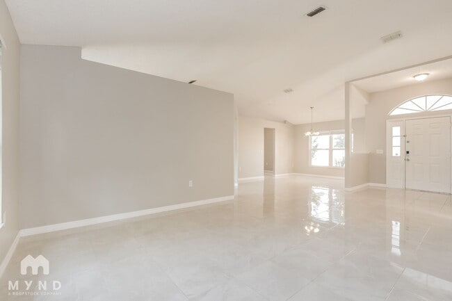 Photo - 1523 Golden Poppy Ct