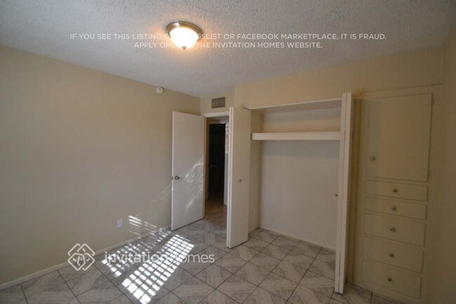 Photo - 6116 W Claremont St