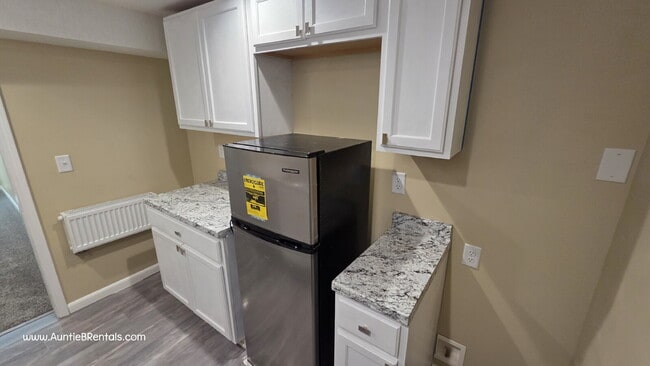Quiet Studio Apartment - Check out the VIDEO TOUR