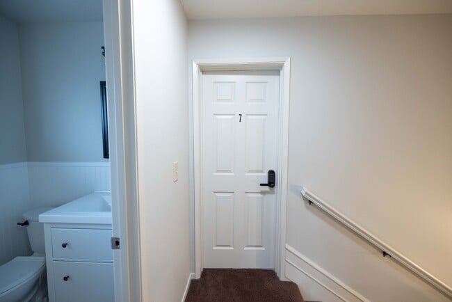 Photo - 401 S Main St