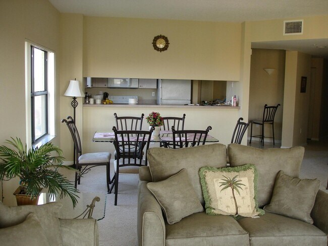 Photo - 200 Uno Lago Dr Unit 201