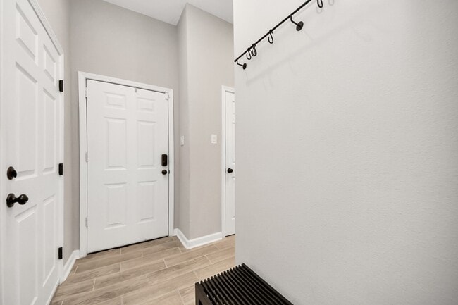 Photo - 7963 Birmingham St