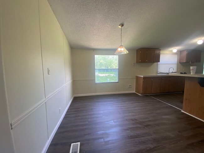 Photo - 225 County Road 328 S