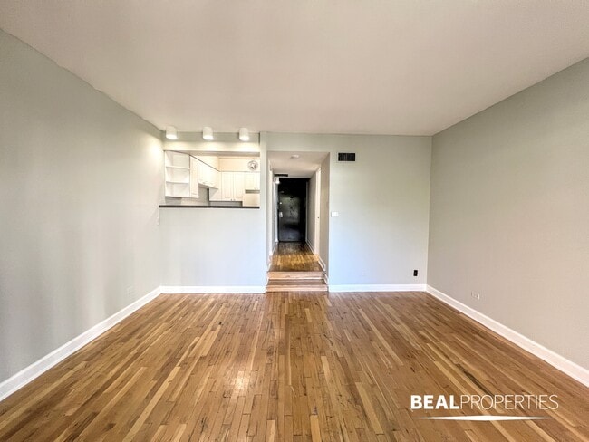 Photo - 1220 N LaSalle