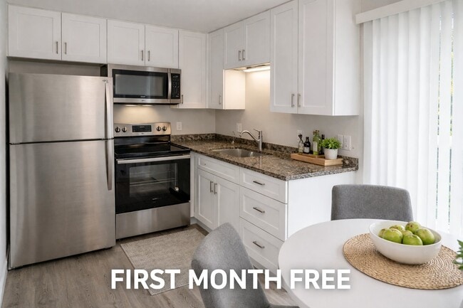 Building Photo - 475 Wall St