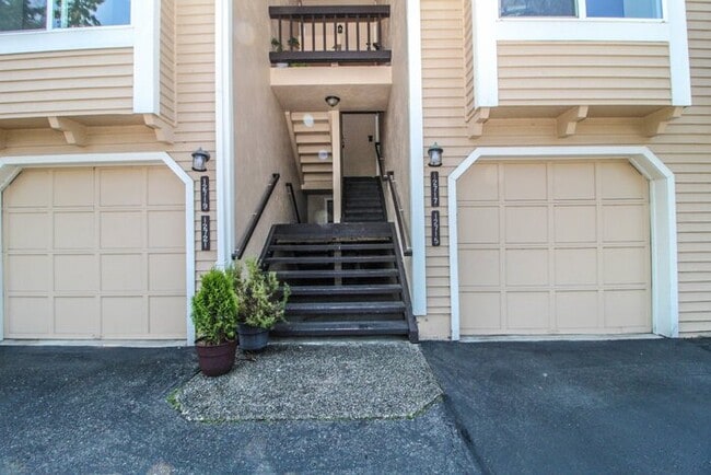 Photo - Move In Special!! Half off Rent! Condo with a garage. Newly Remodeled Kitchen. Laminate floors.  ...