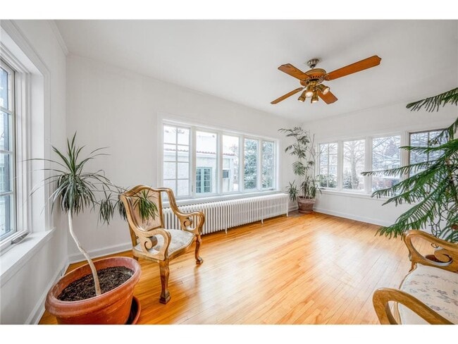 Photo - 1721 Humboldt Ave S