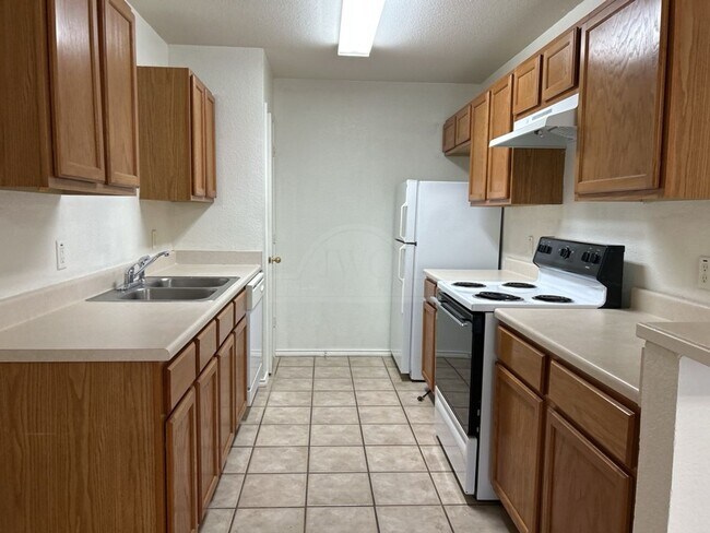 Photo - 2318 Wildewood Dr