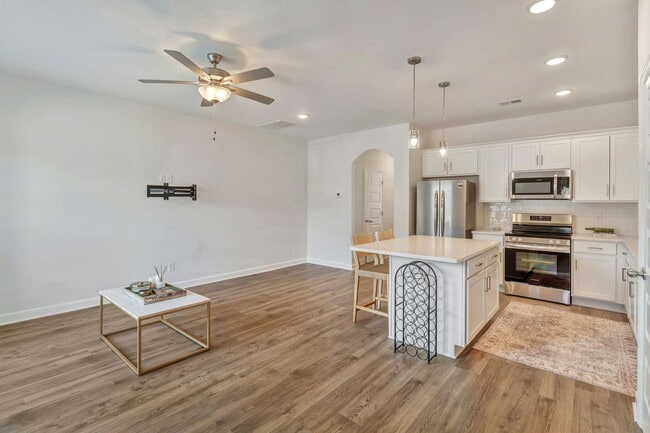 Photo - Hendersonville Townhome