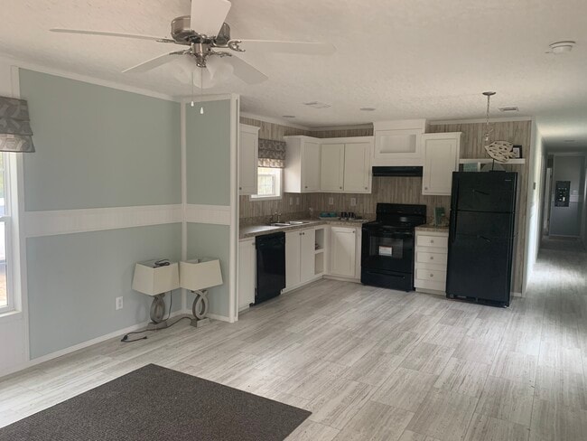 Building Photo - 154 NW Alpata Ct Rental