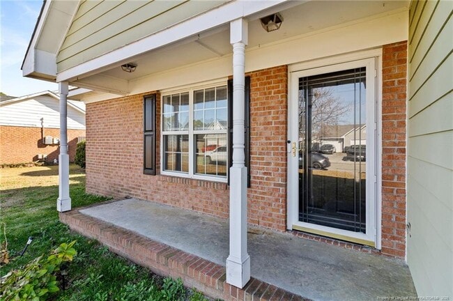 Photo - 106 Hawthorn Dr