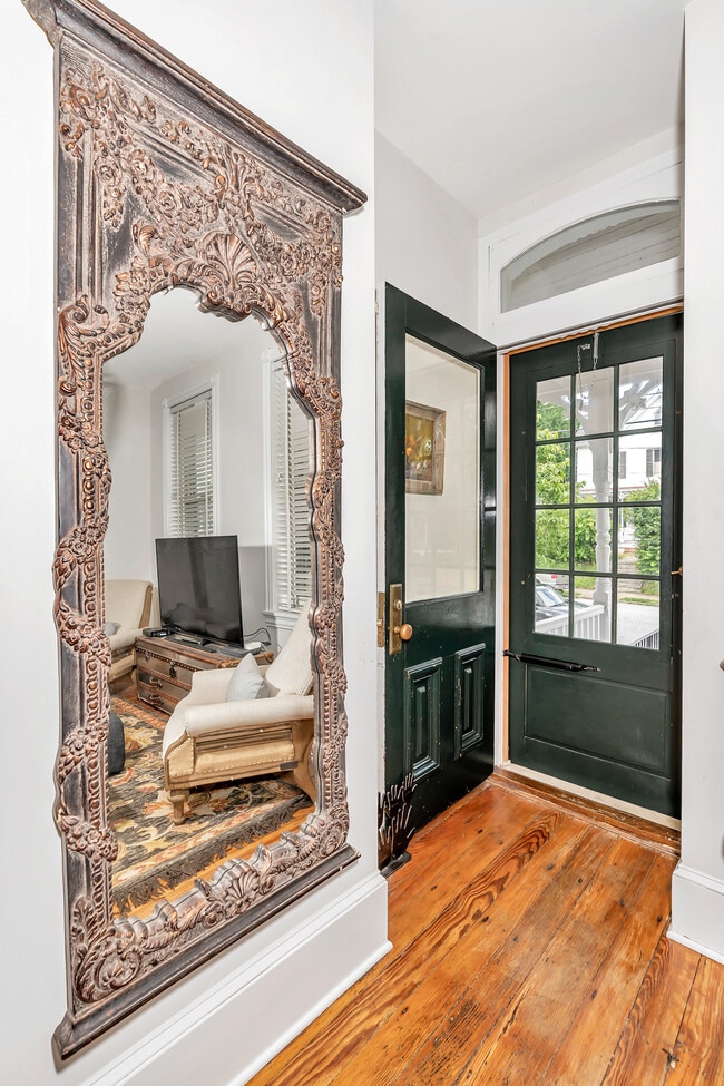 Photo - 2454 W 16th St