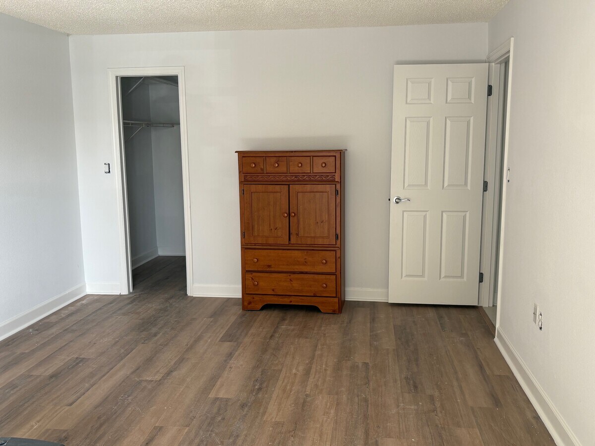 Photo - 4550 Cove Cir Unit 108