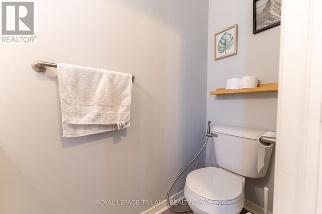 Photo - 2153 N Routledge Park