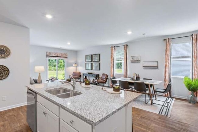 Photo - 255 Sweet Cherry Ln