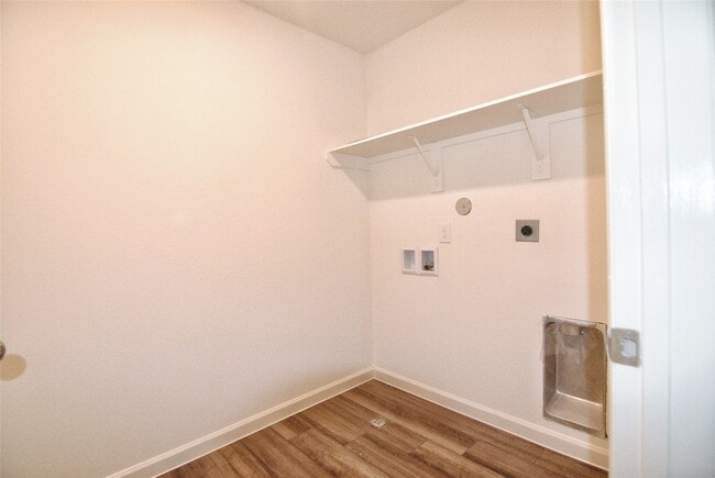 Photo - 1052 Water Oak Ln