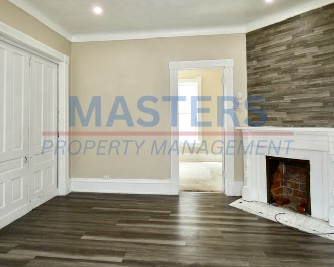 Photo - 834 Prouty Ave