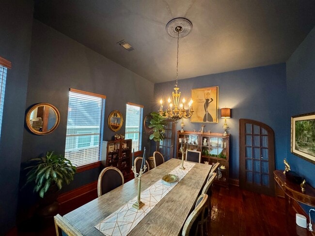 Photo - 1615 Houston Ave