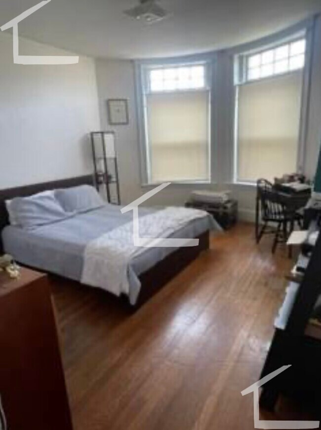 Photo - 1673 Beacon St Unit 3