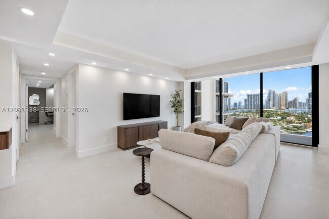 Photo - 19355 Turnberry Way Unit 19F