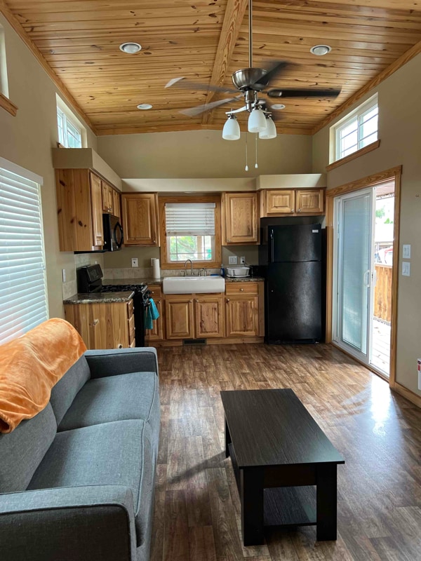 Photo - 496 Pearl Ln