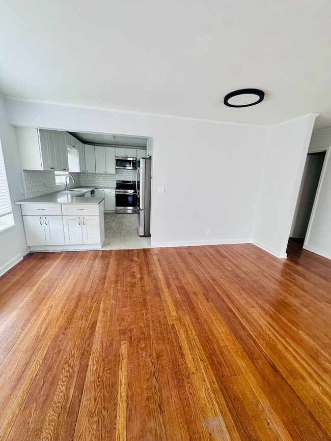 Photo - 74 Bermuda St