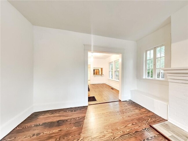 Photo - 1401 McPherson Ave SE