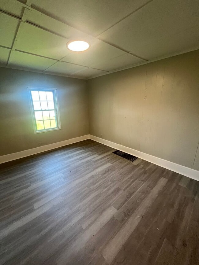Photo - Section 8 Accepted, 3-bedroom home, perfec...