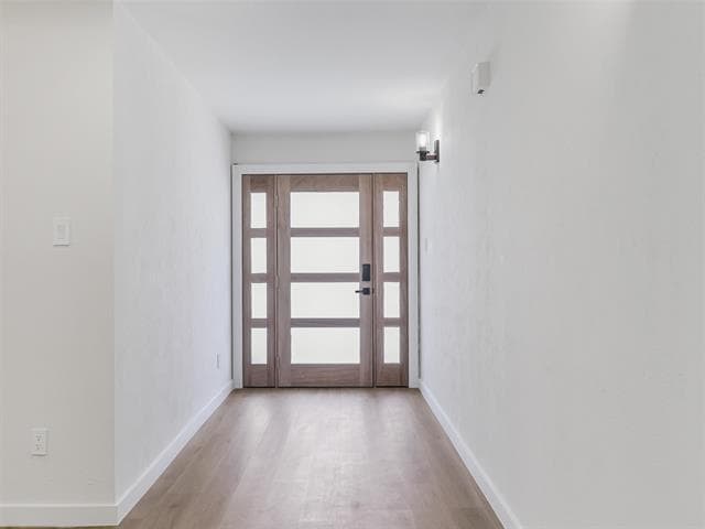 Photo - 2212 Benbrook Dr
