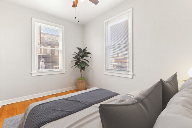 Photo - 1449 Emerson