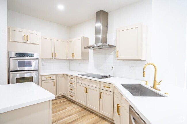 Building Photo - 7625 Shadow Wood Dr Rental