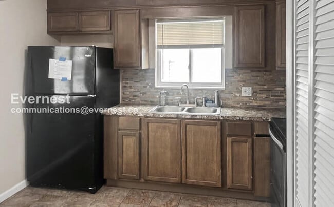 Photo - 972 Concord Ave