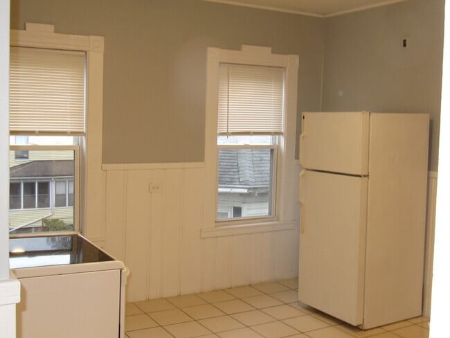 Building Photo - 2 Sturgis St Unit 3 Rental