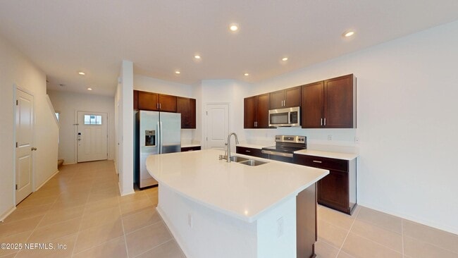 Photo - 358 Annies Pl
