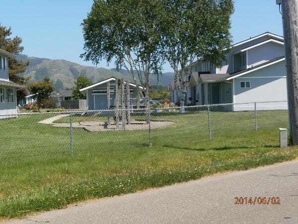 Photo - 821 E Division St