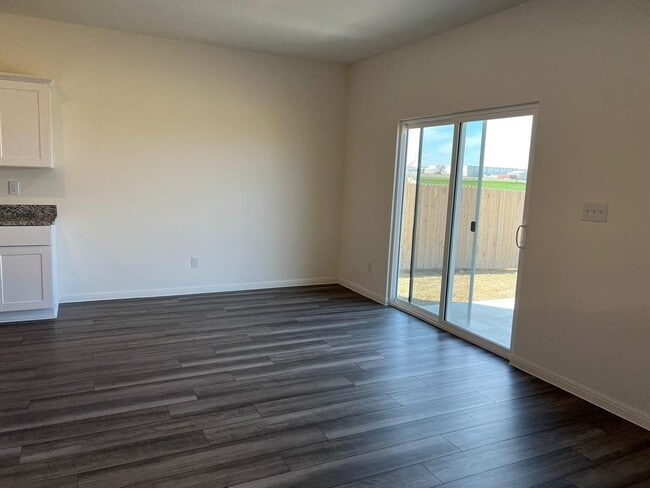 Photo - 624 Gemsbok Dr