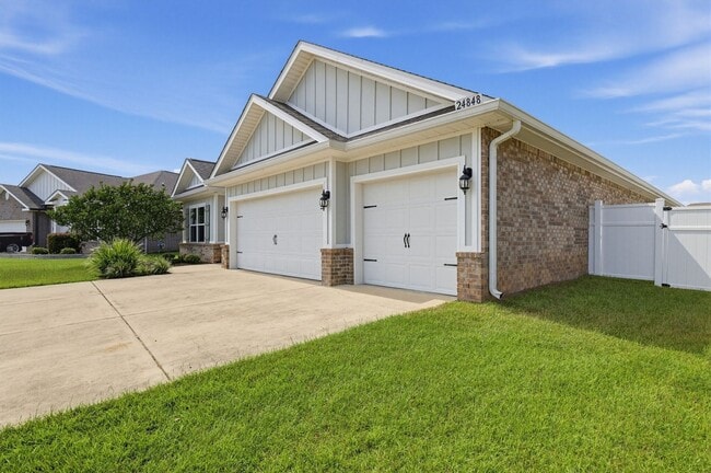 24848 Smarty Jones Cir